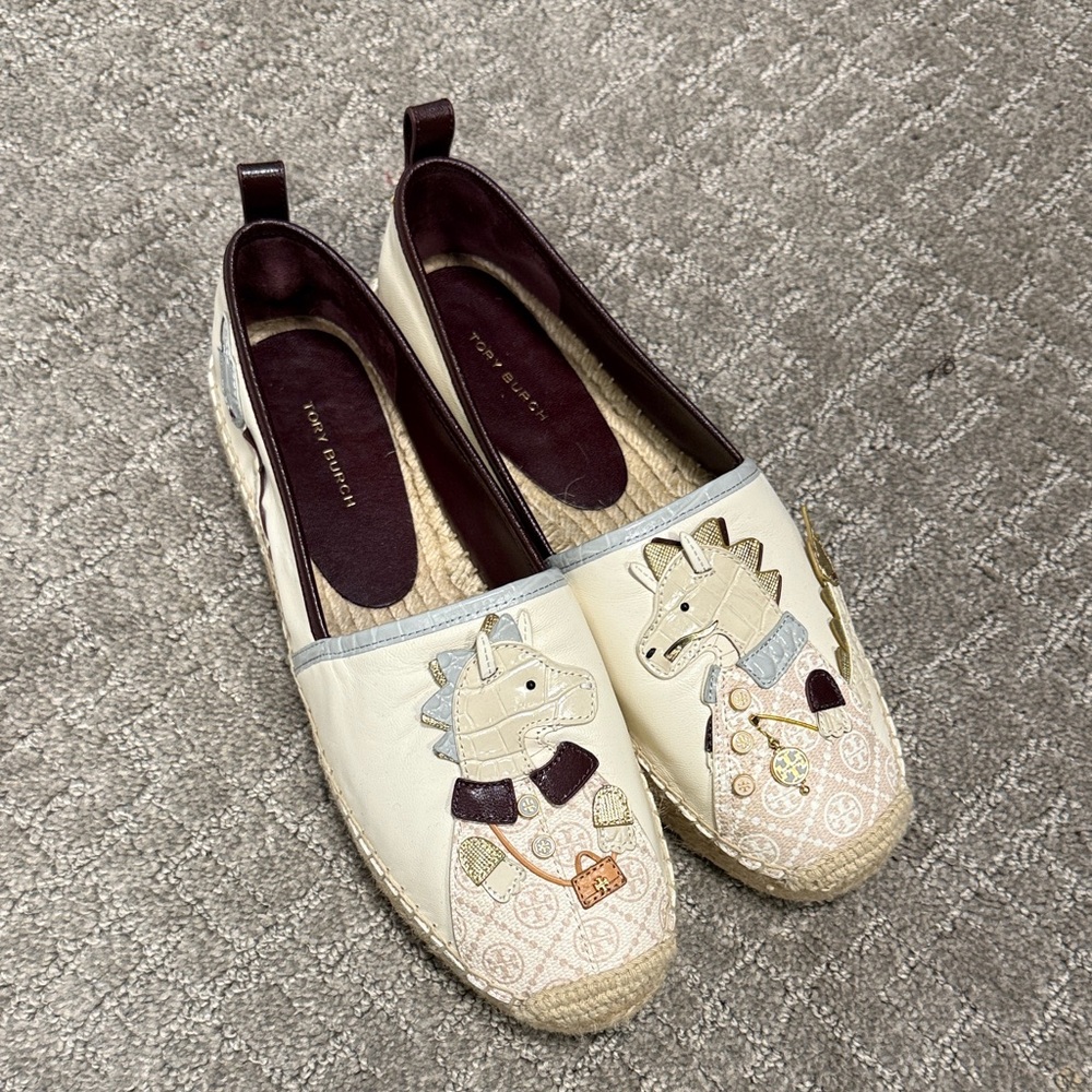 Tory Burch year of the dragon leather espadrilles asymmetric lunar near year 🎾